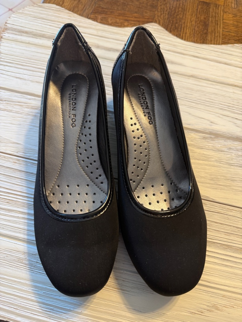 London Fog Black Slip-On Comfort Ballet Flats